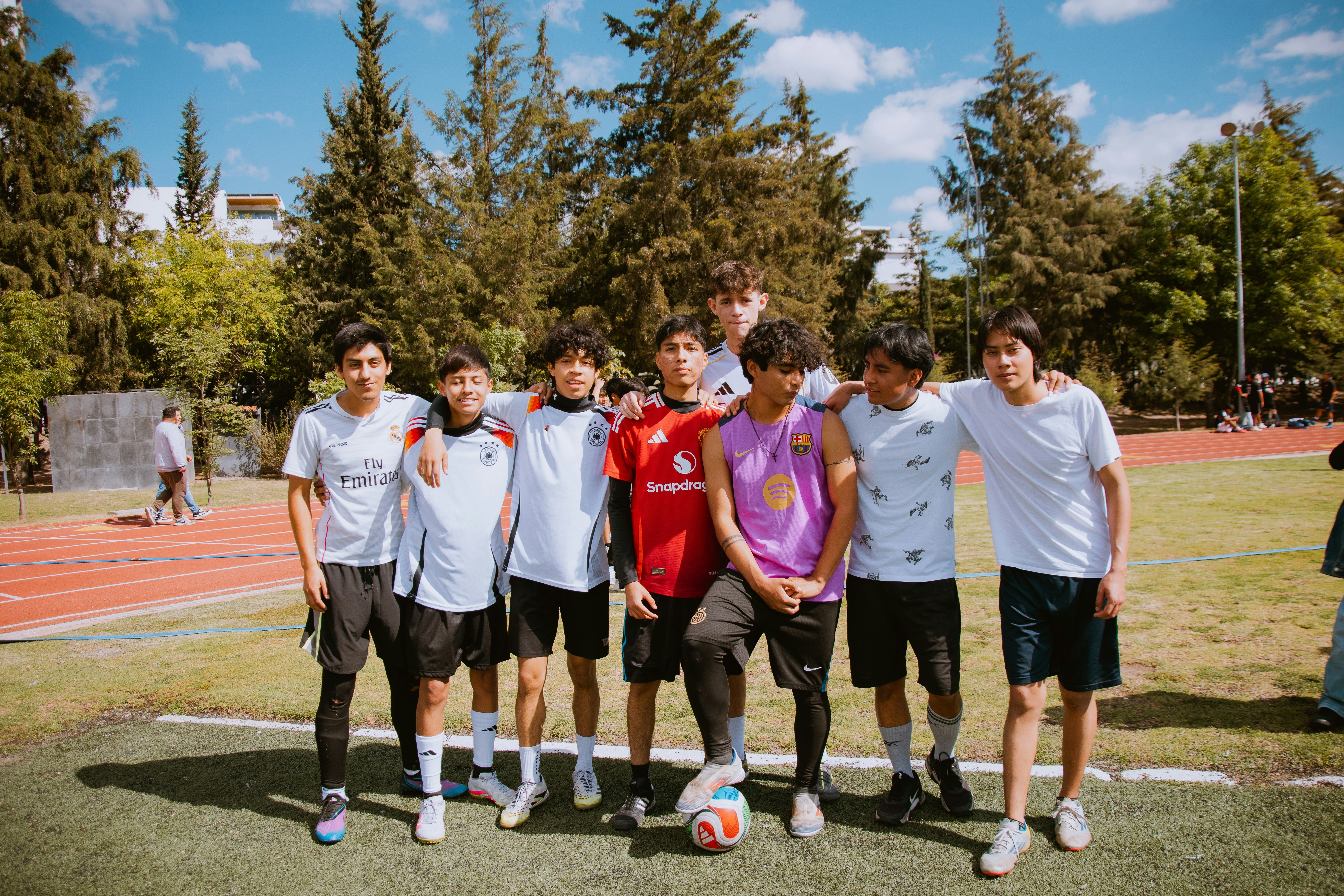 太全面了！杰伦·约翰逊过去5战场均接近30+14+11