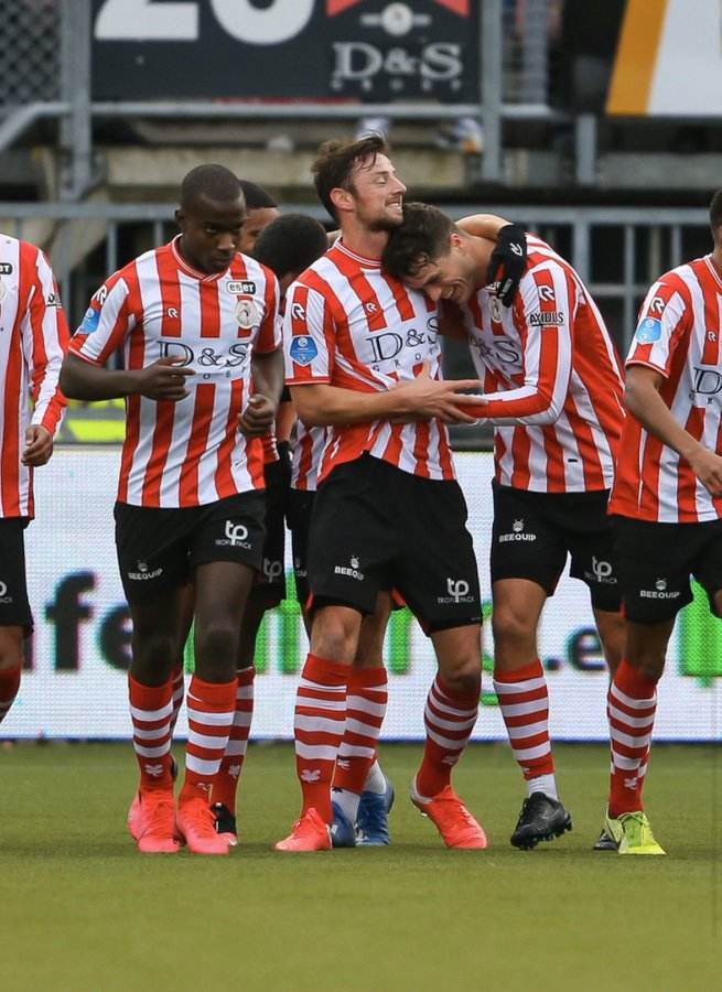 这一壮举背 这一壮举背