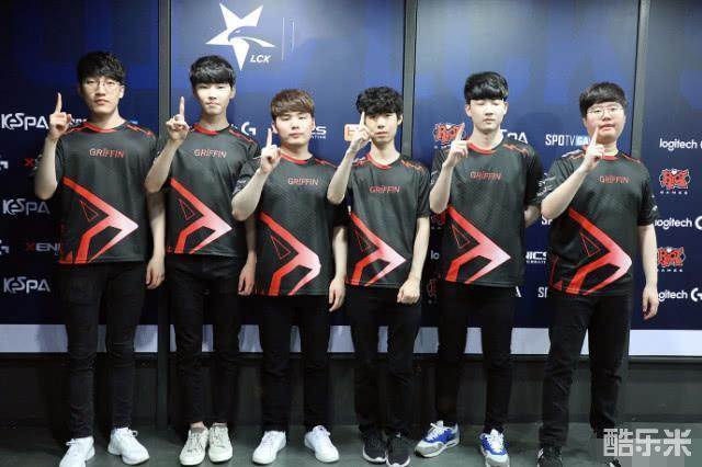 续约与转会 续约与转会