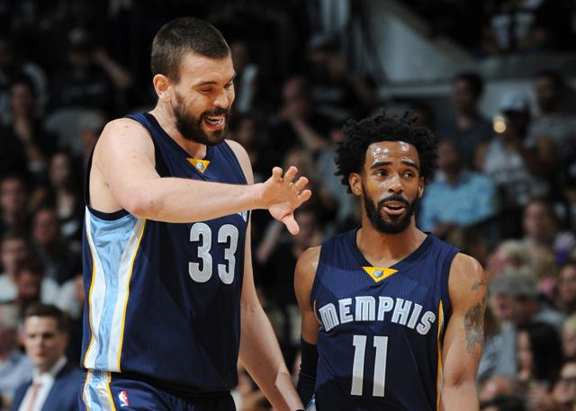 埃尔维拉凭 埃尔维拉凭