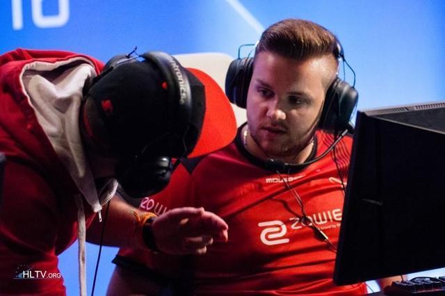 训等方面持 训等方面持